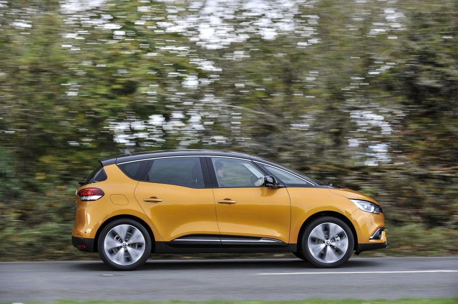  Renault Scenic 2016 года  (UK) (фото 22 из 32)